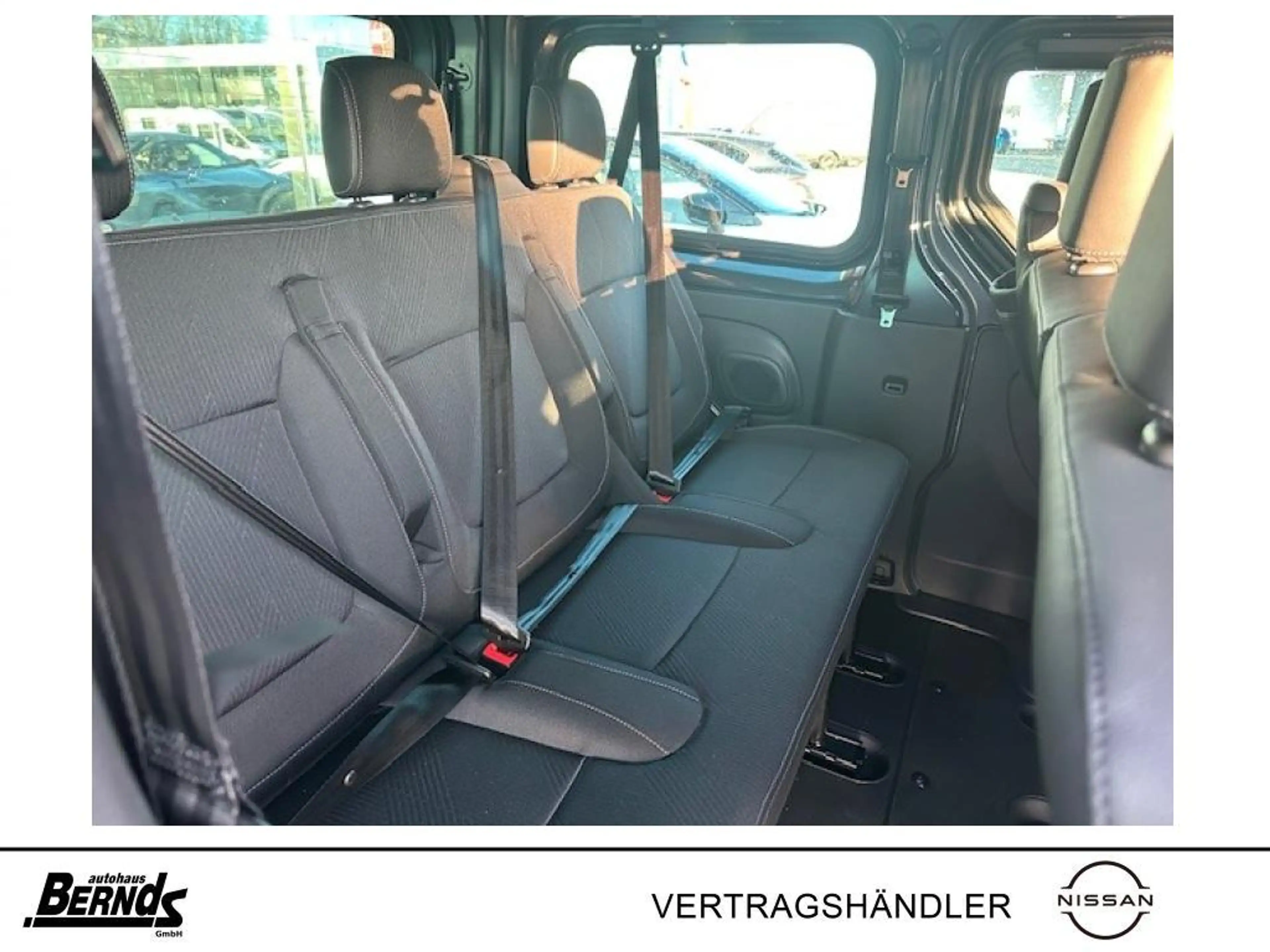 Nissan Primastar L1H1 dCi 150 9-SitzeTekna DESIGN-PAKET HECKKLAPPE — photo 8