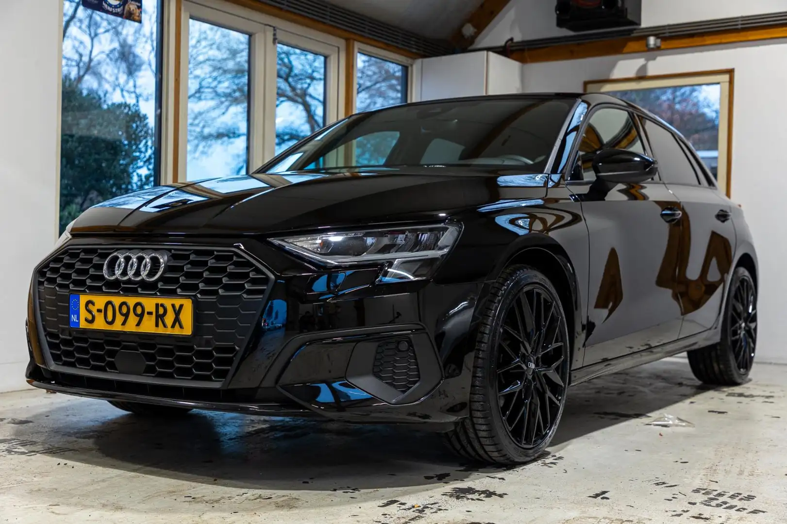 Audi A3 Sportback 30 TFSI Pro Line I Nieuwe Wielen I virtu Zwart - 1