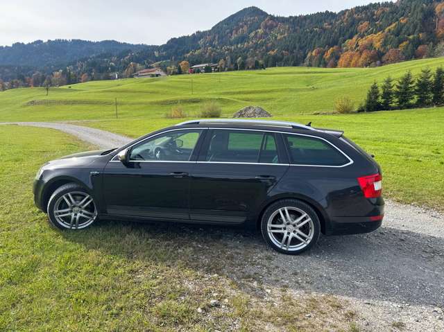 Skoda Octavia Octavia Combi 2.0 TDI (Green tec) 4x4 DSG L