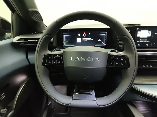 Lancia Ypsilon view 10