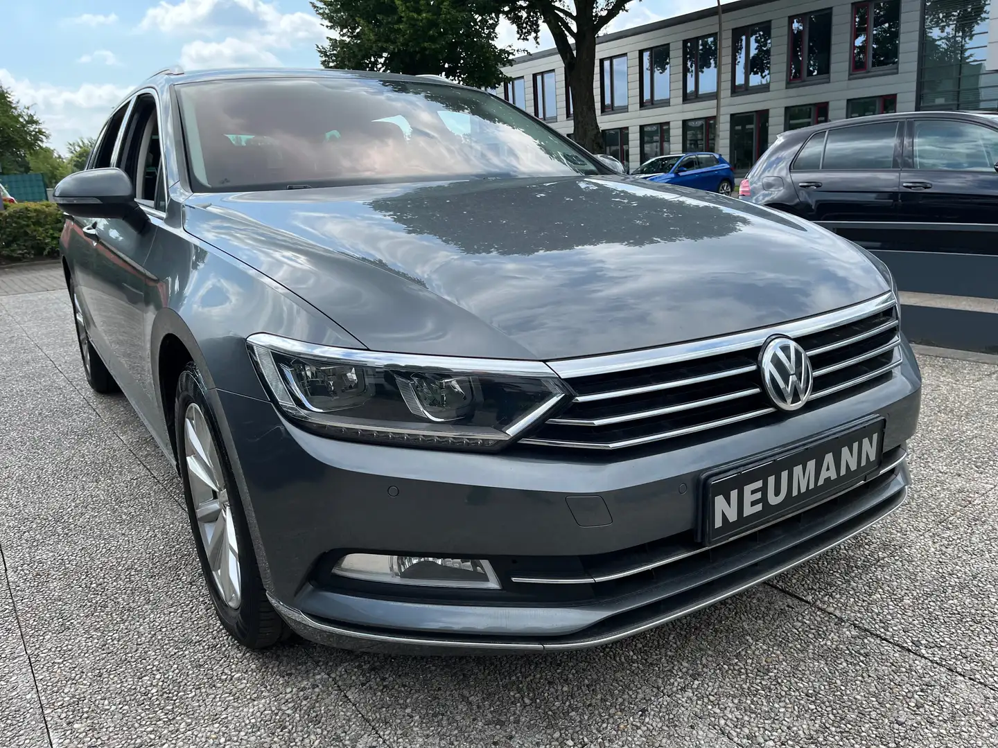 Volkswagen Passat Variant Highline BMT/Start-Stopp Grau - 2