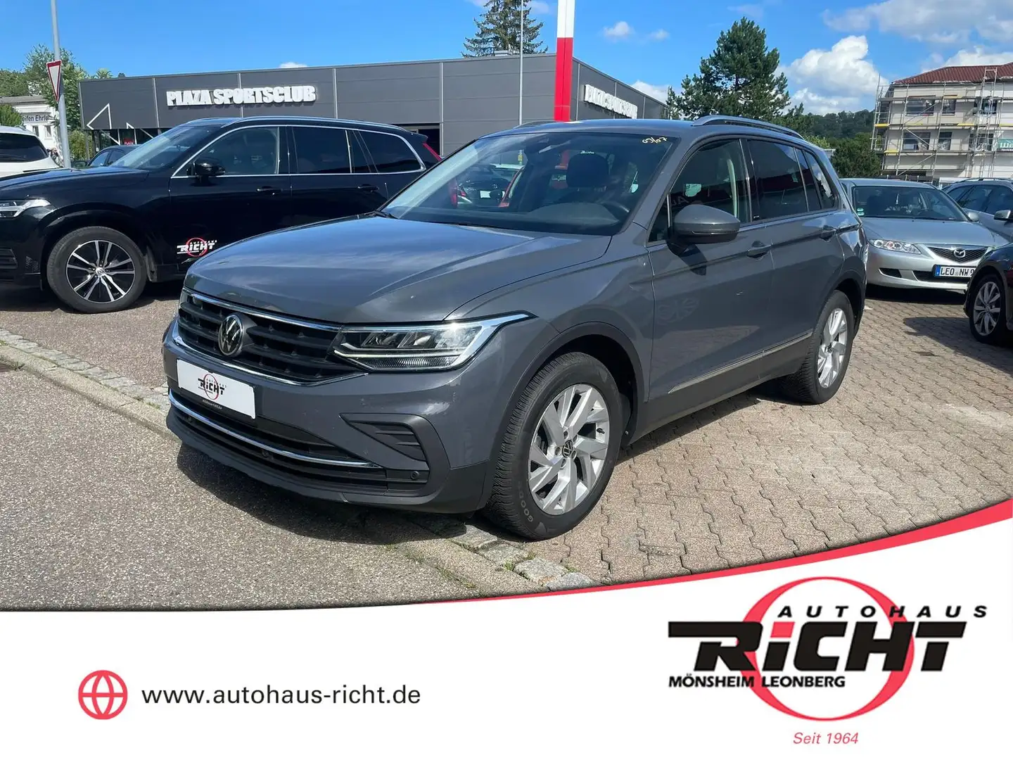 Volkswagen Tiguan 1.5TSI Active Navi Kamera LED SHZ Szürke - 1