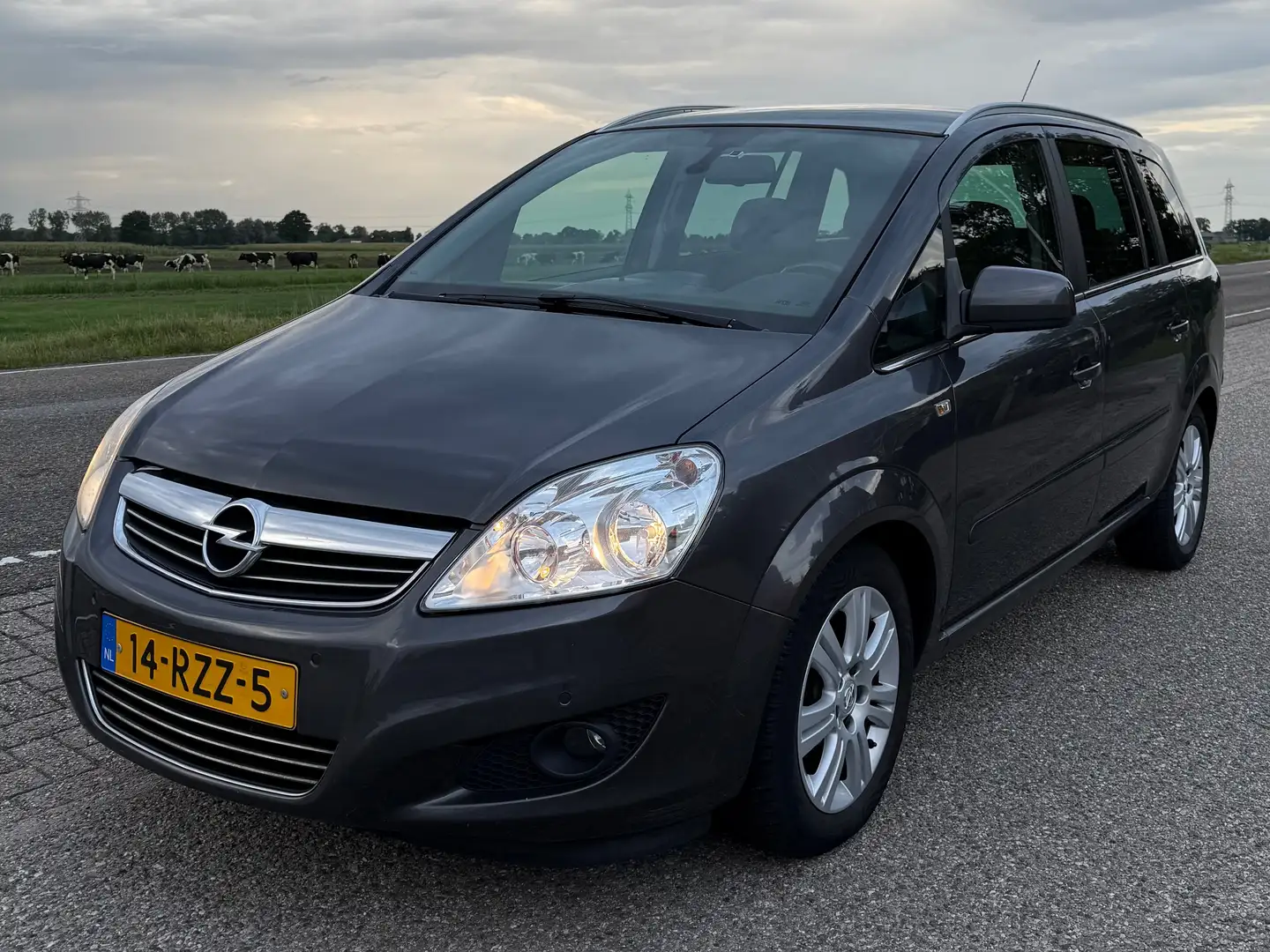 Opel Zafira Zafira 1.8 Cosmo - 1
