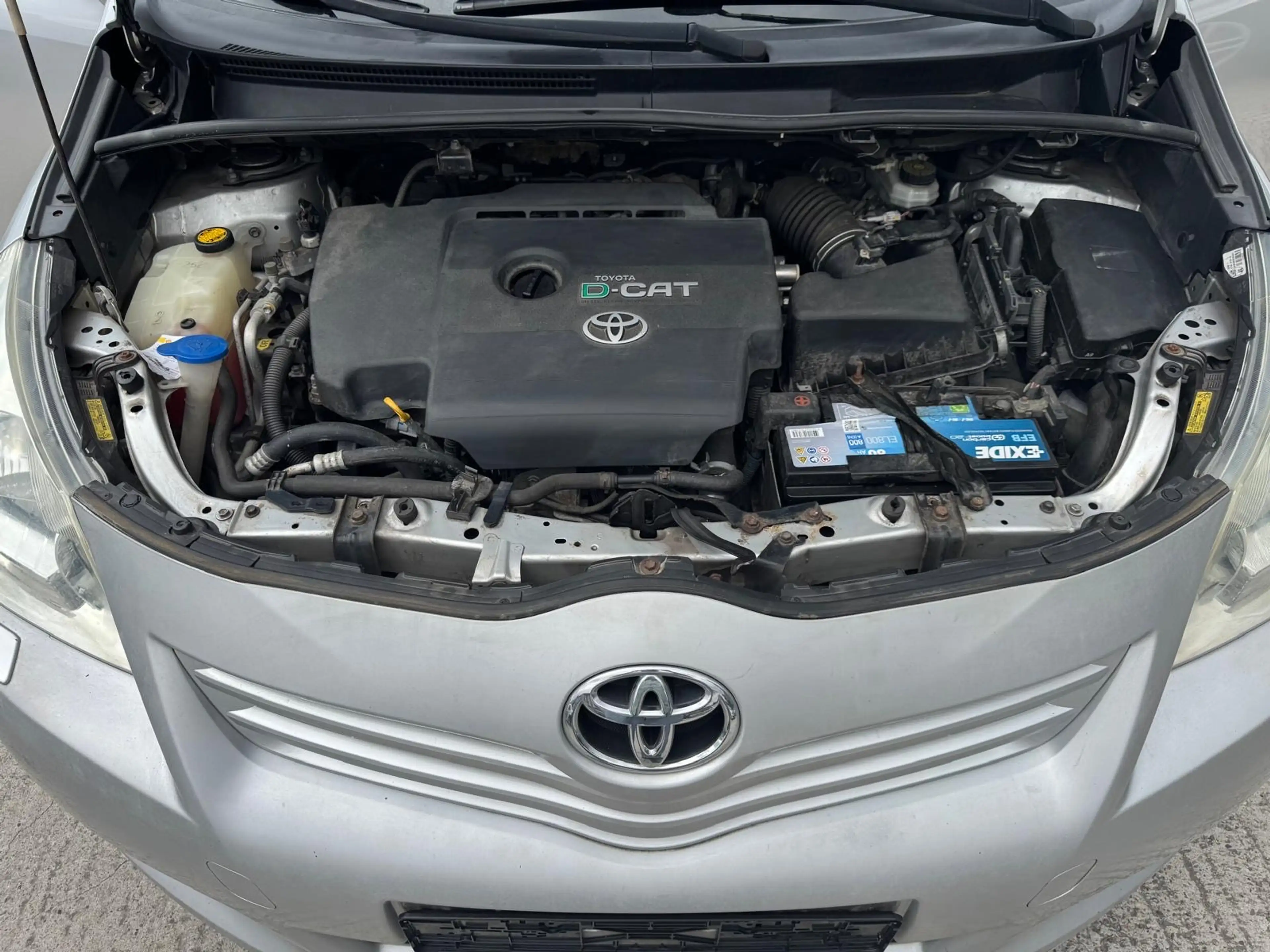 Toyota Verso 2.2 D-4D Executive 7-Sitzer Automatik — photo 13