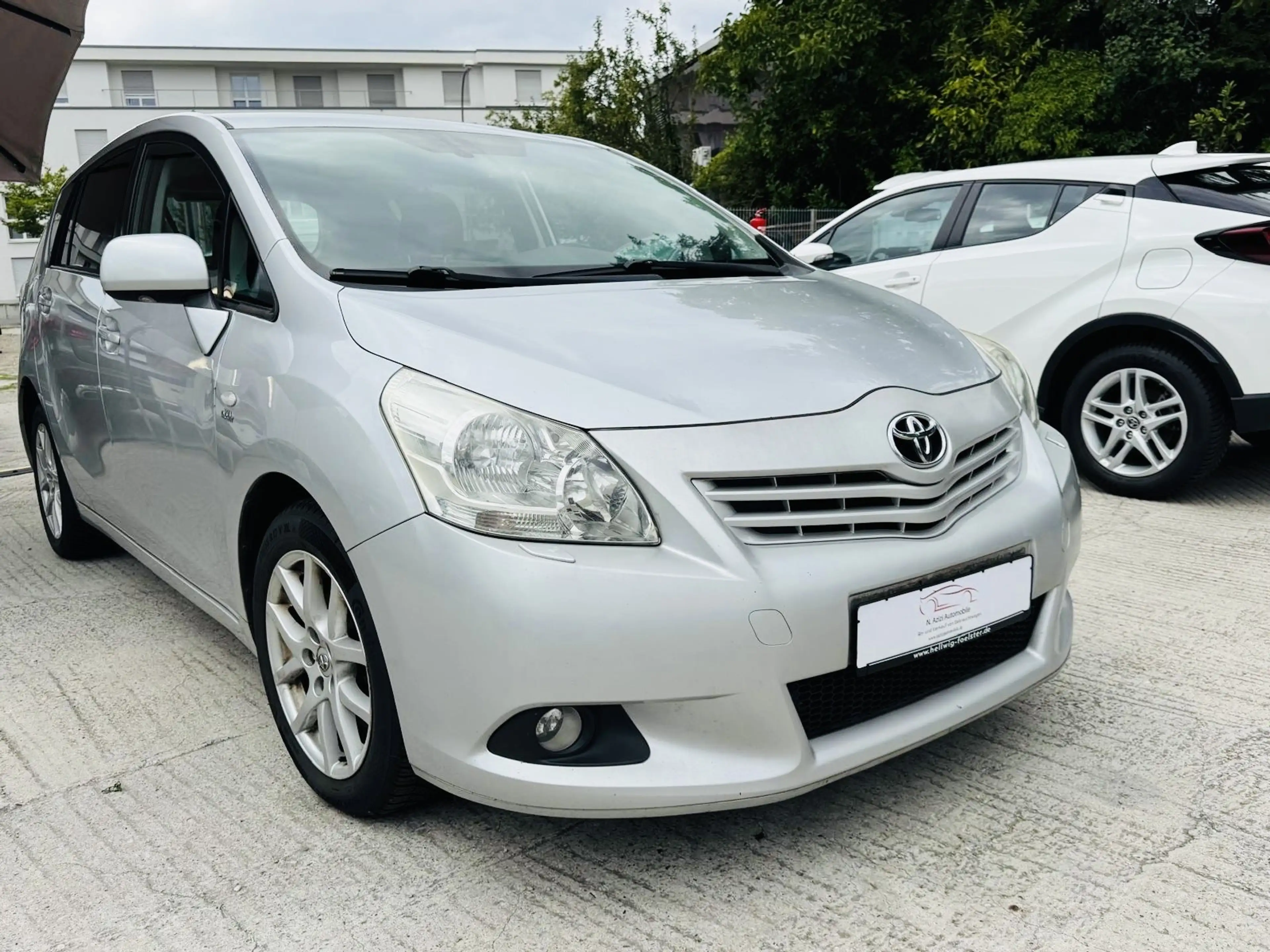 Toyota Verso 2.2 D-4D Executive 7-Sitzer Automatik — photo 3