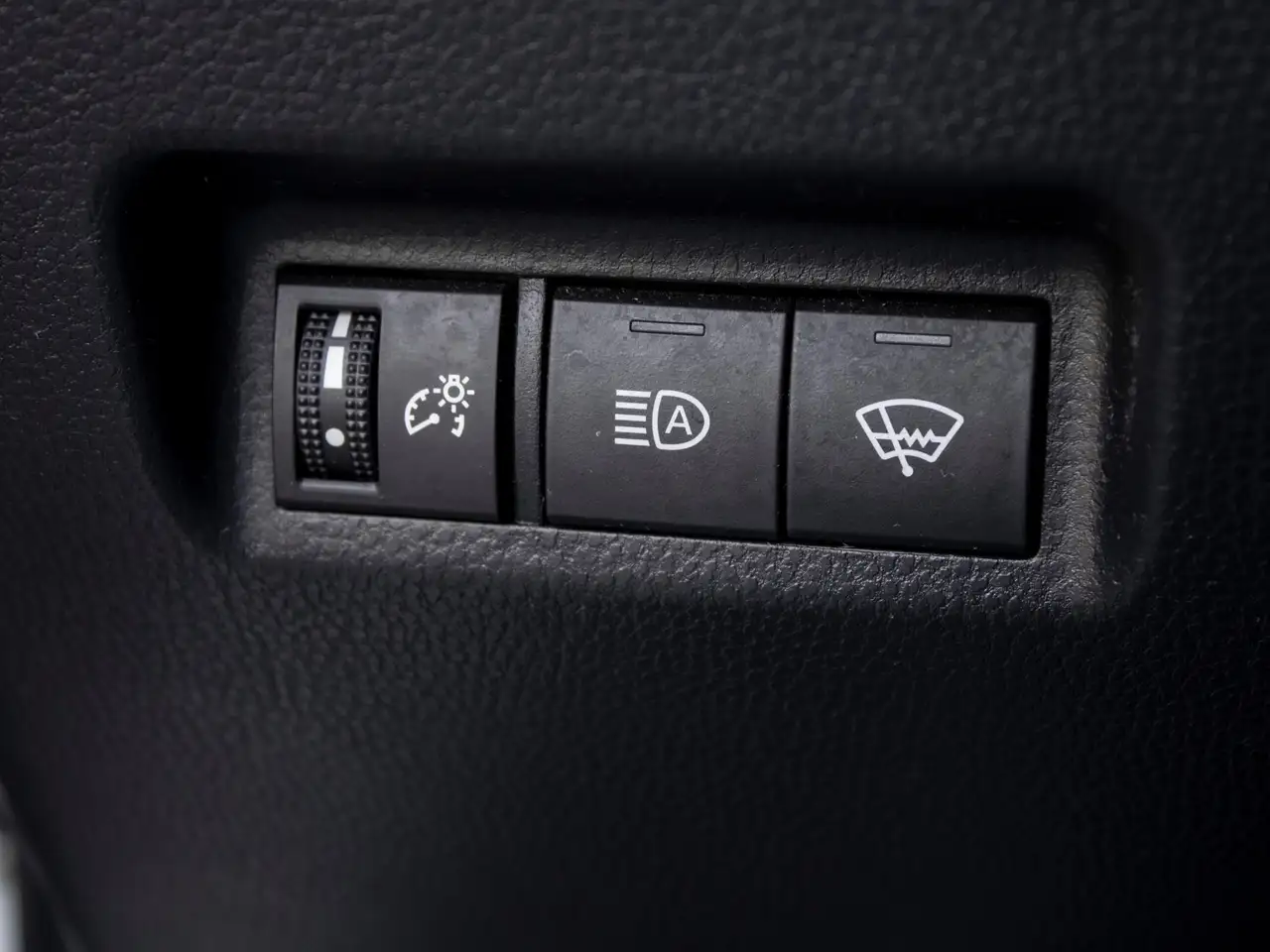 Toyota RAV 4 photo Toyota RAV 4