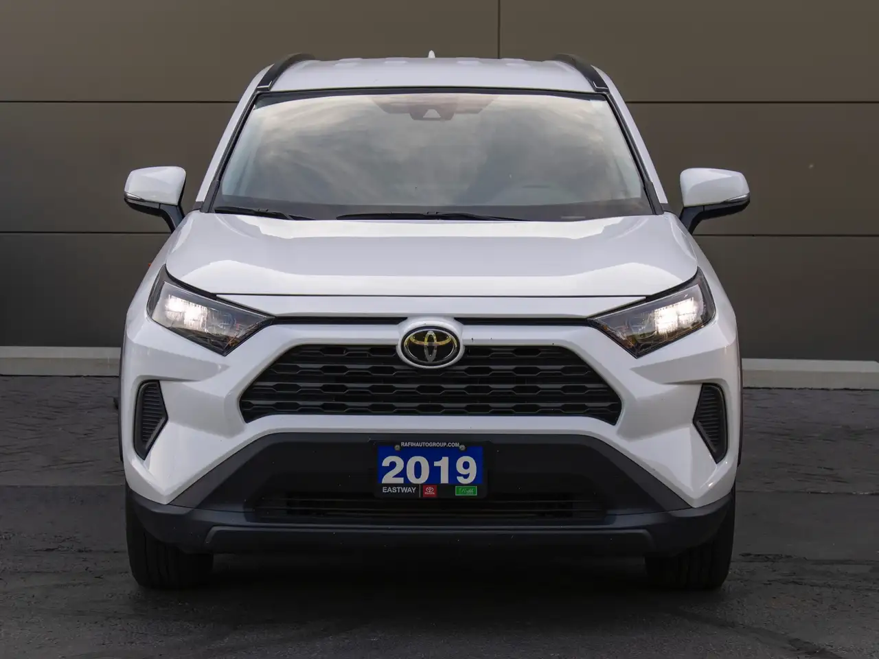 Toyota RAV 4 photo Toyota RAV 4