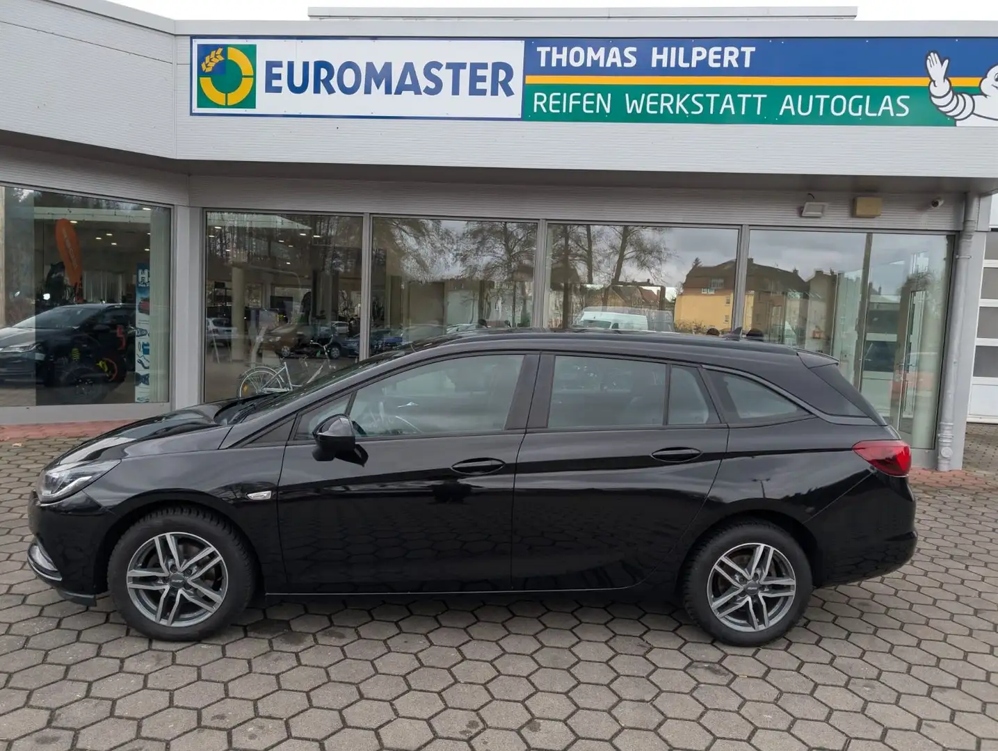 Opel Astra K Sports Tourer Edition Start/Stop Schwarz - 2