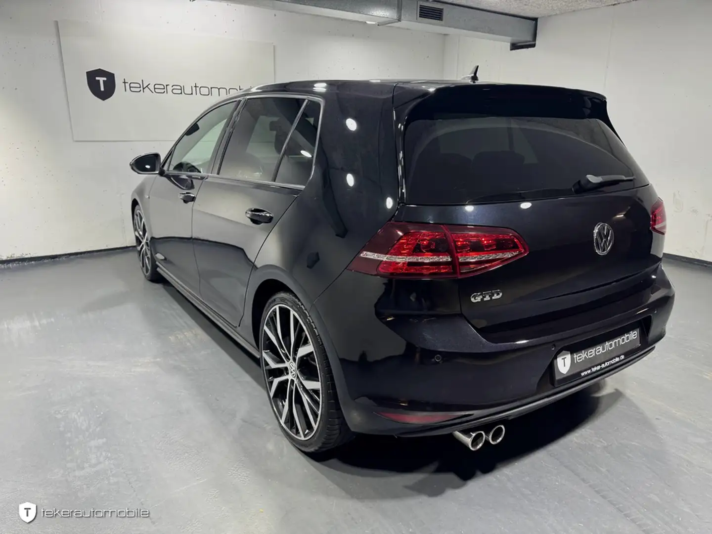 Volkswagen Golf VII GTD *Xenon*Navi*DSG*  BMT Schwarz - 2