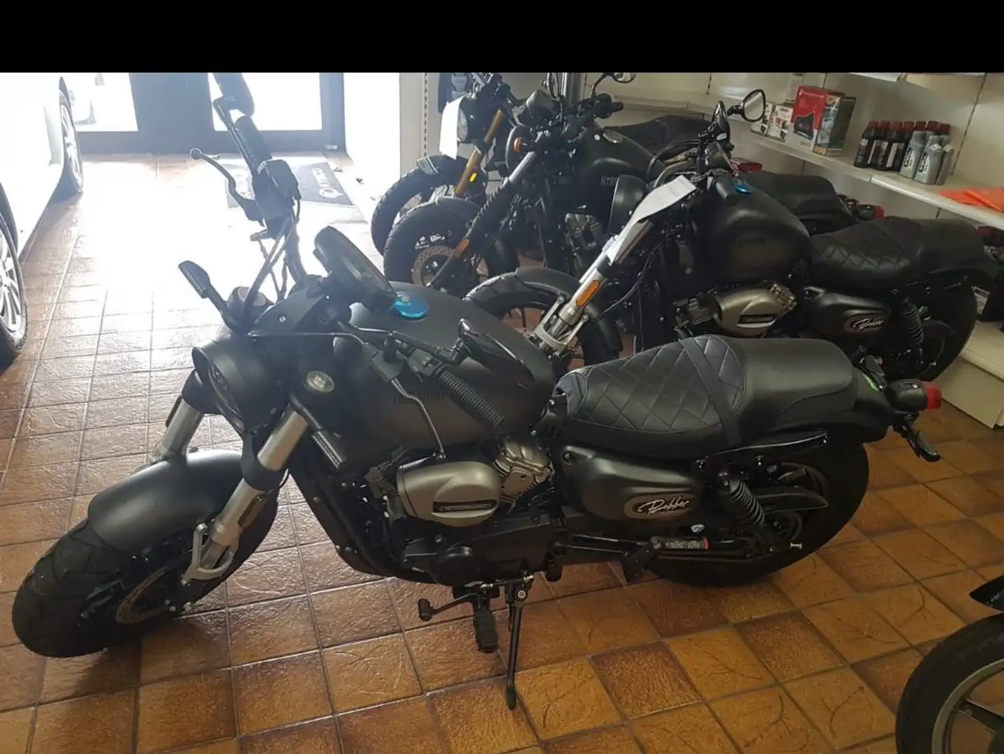 Hyosung Aquila 125 Hyosung GV 125S EVO ABS 5 Nero - 2