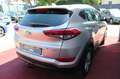 Hyundai TUCSON BLUE 1.7 CRDI ADVANTAGE KLIMA NAVI AHK 2H Weiß - thumbnail 15