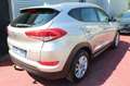 Hyundai TUCSON BLUE 1.7 CRDI ADVANTAGE KLIMA NAVI AHK 2H Weiß - thumbnail 6