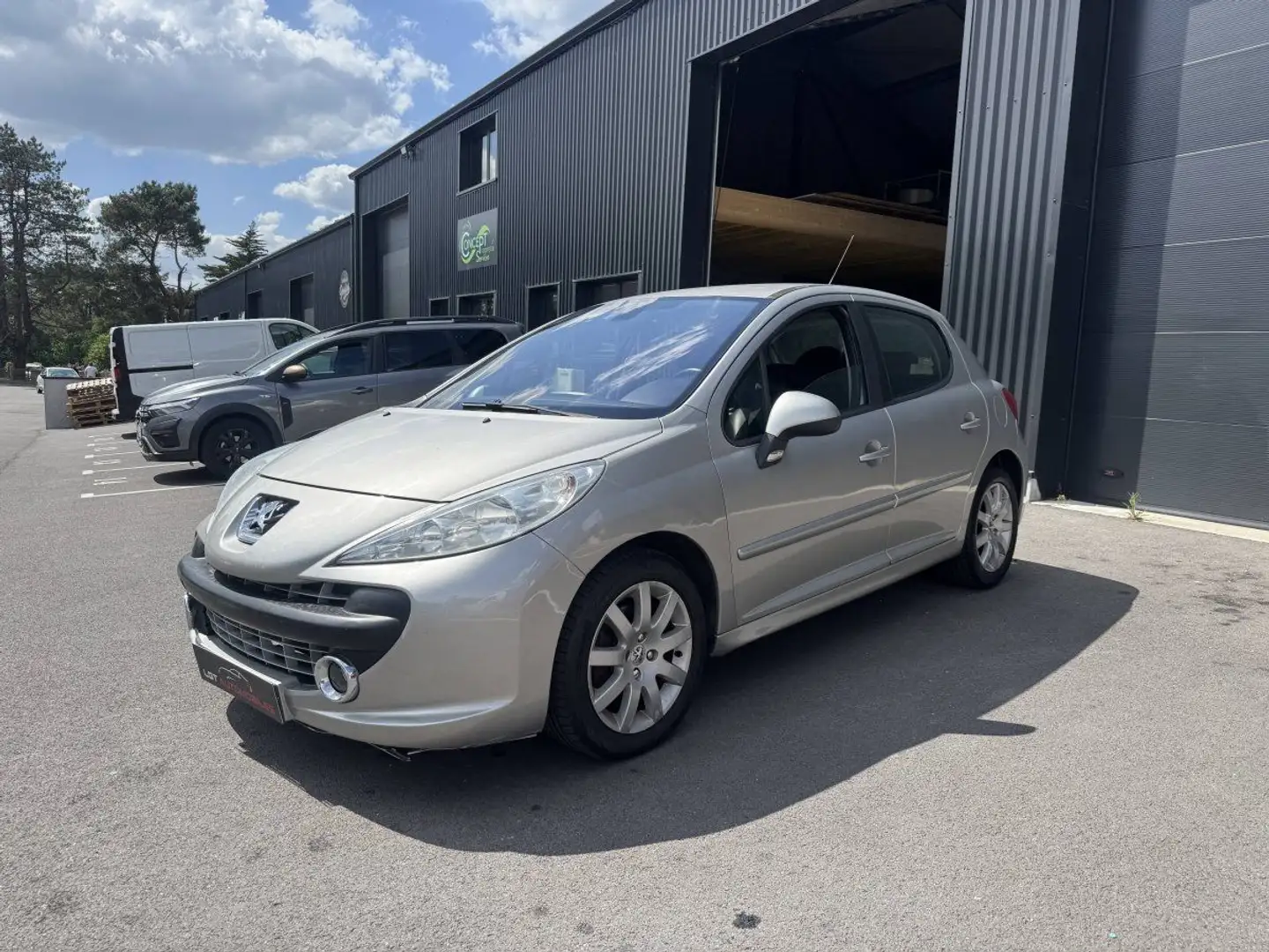 Peugeot 207 1.6 16v 120ch Executive 5p Gris - 1