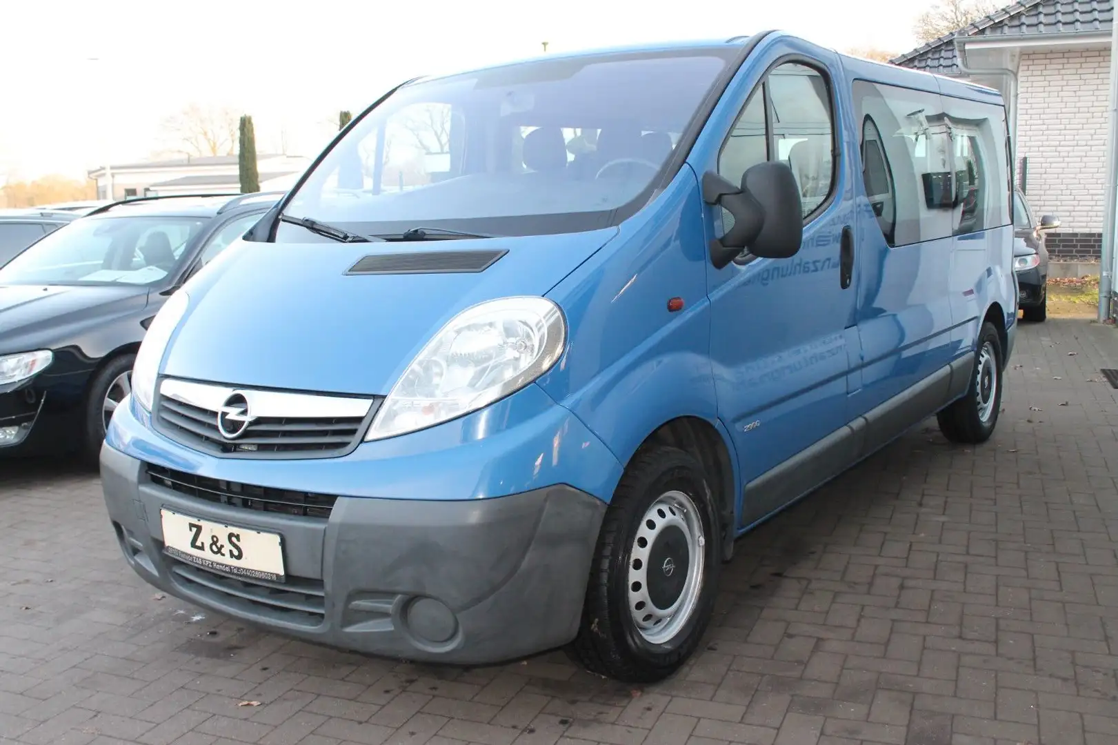 Opel Vivaro Kombi L2H1 2,9t *TÜV-NEU* Blau - 2