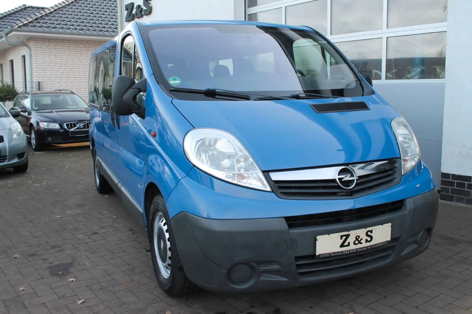 Opel Vivaro Kombi L2H1 2,9t *TÜV-NEU* Blau - 1