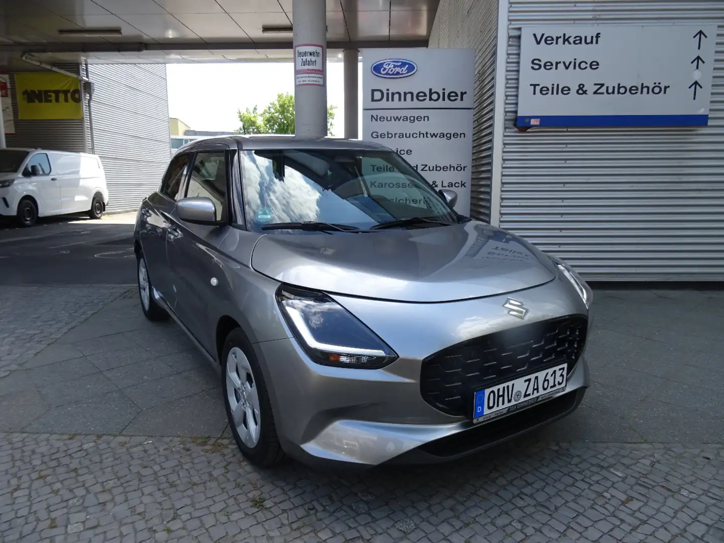 Suzuki Swift COMFORT CVT HYBRID Silber - 2