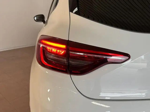 Renault Clio view 14
