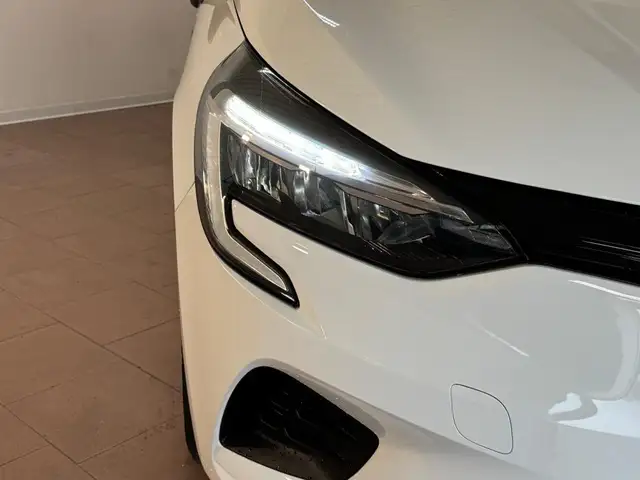 Renault Clio view 13