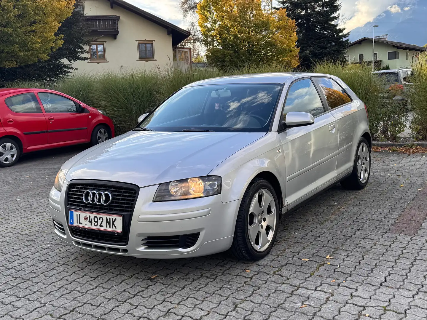 Audi A3 1.9 TDI Attraction Grau - 2