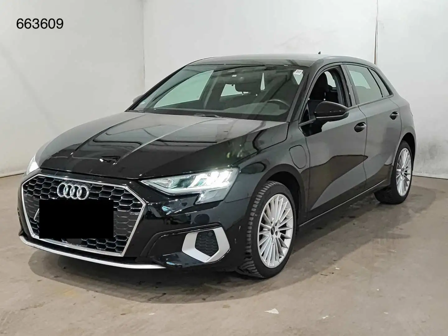 Audi A3 Sportback 40e NAVI/LED/ACC/17" Schwarz - 1
