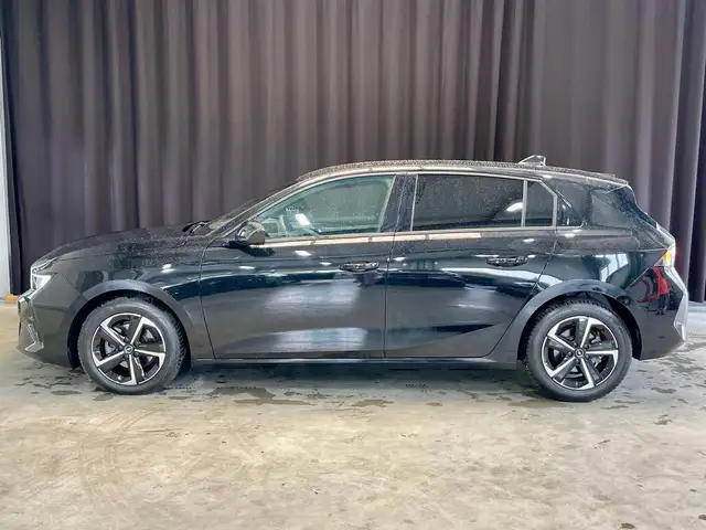 Opel Astra view 7