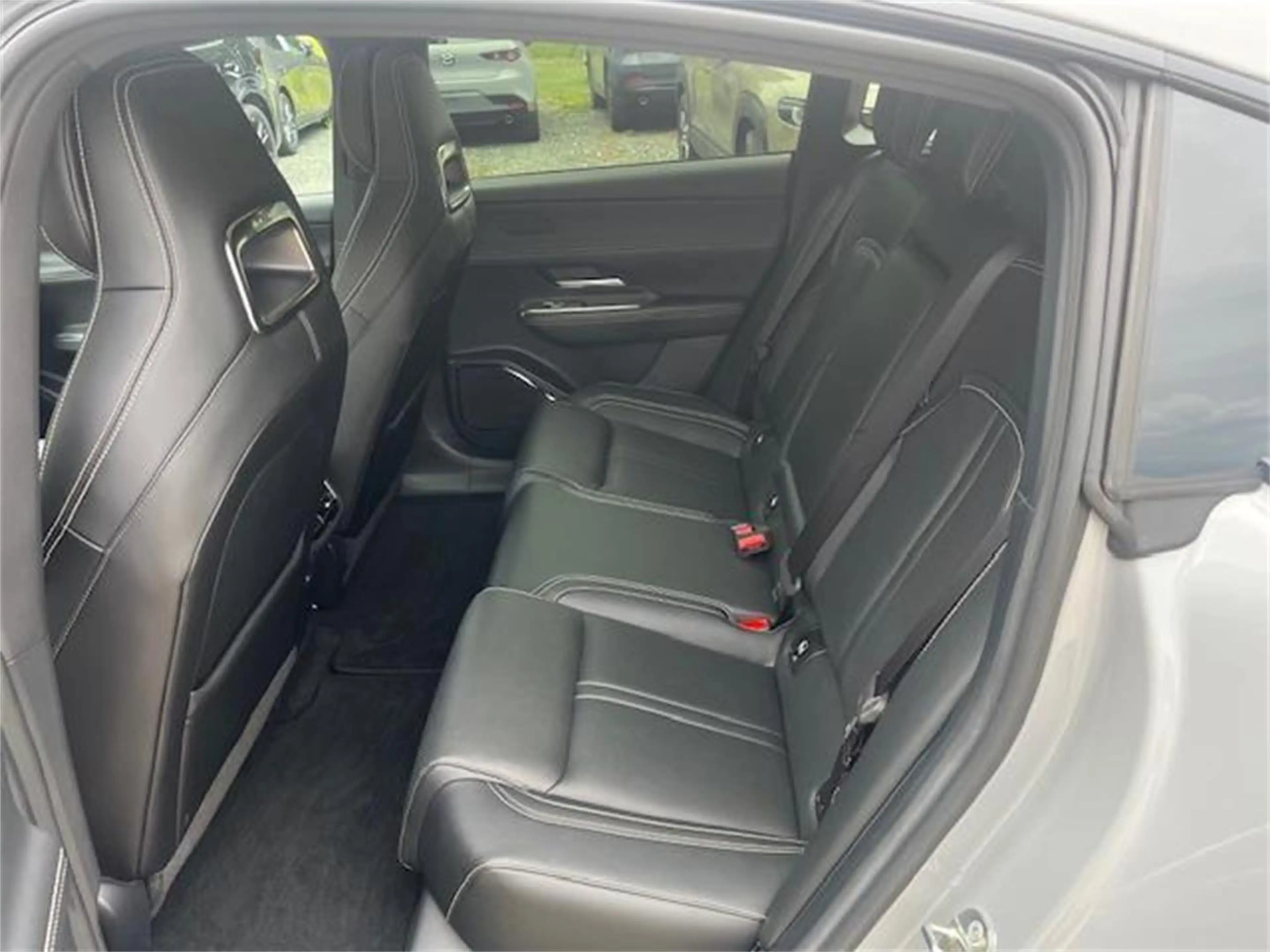 Mazda 6e 68,8kWh SR Takumi Jahreswagen inkl. Winterräder — photo 6