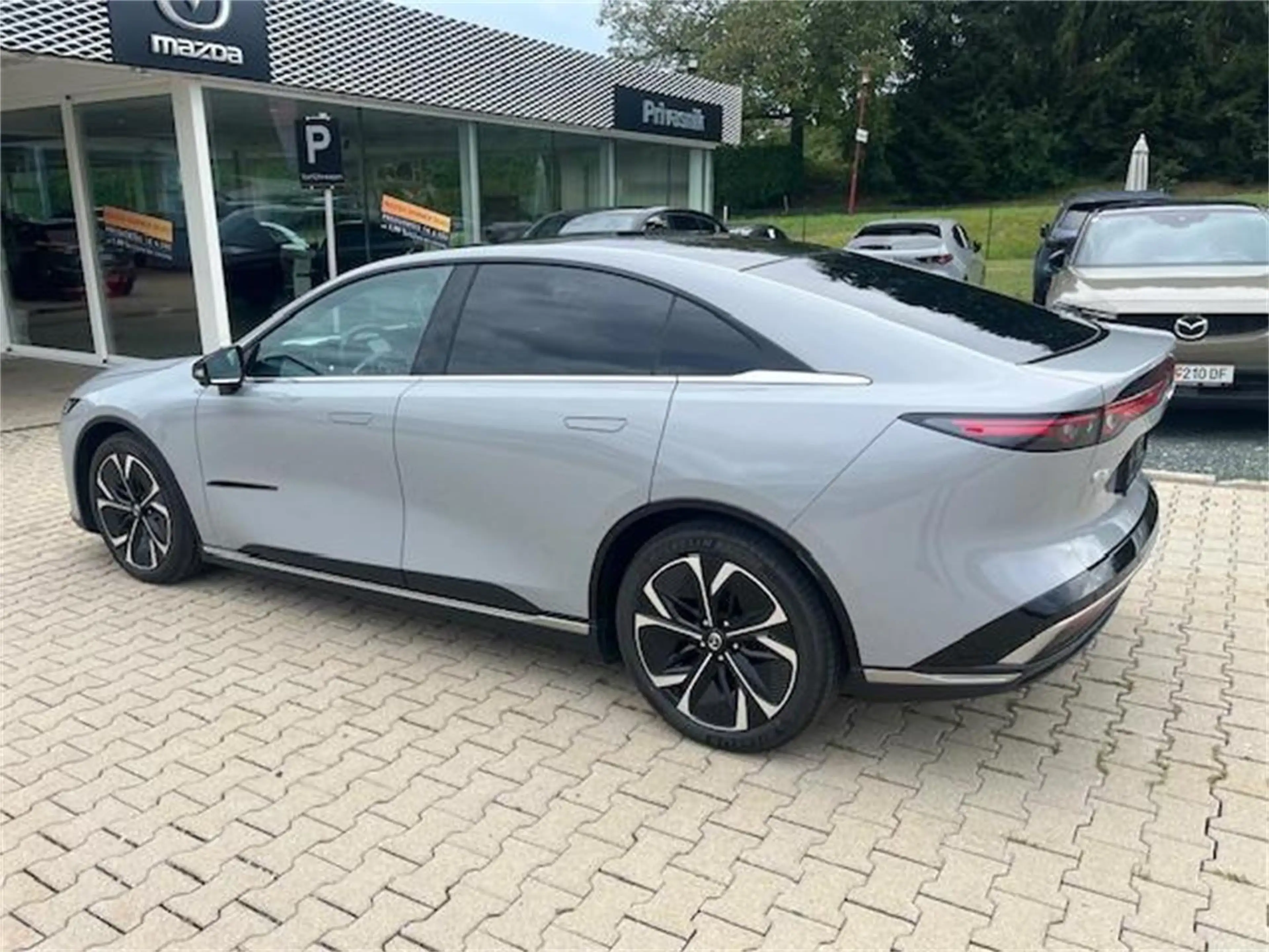 Mazda 6e 68,8kWh SR Takumi Jahreswagen inkl. Winterräder — photo 4
