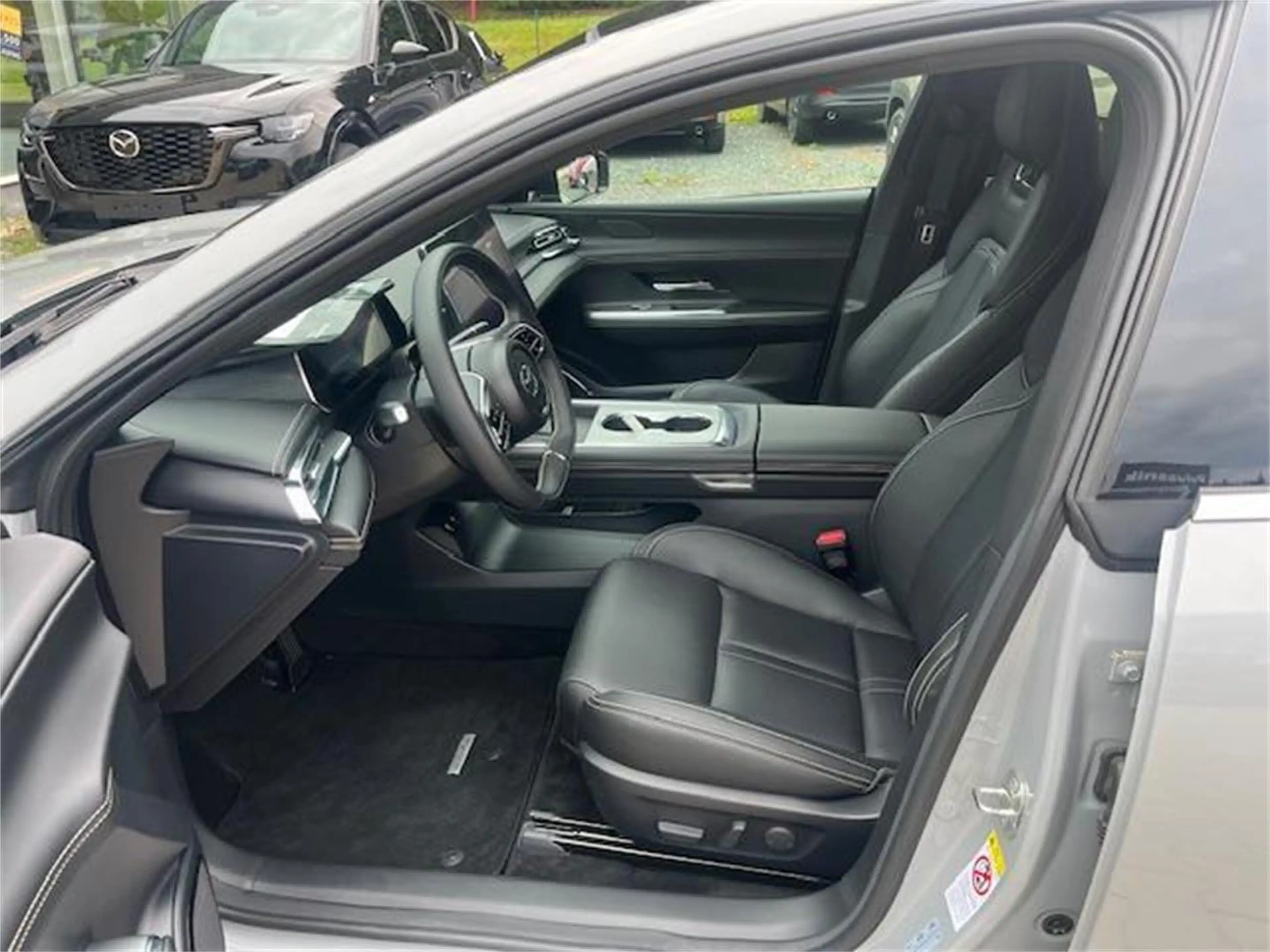 Mazda 6e 68,8kWh SR Takumi Jahreswagen inkl. Winterräder — photo 5