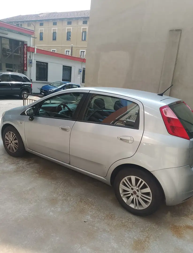 Fiat Grande Punto 5p 1.3 mjt diesel Dynamic 90cv 6m FL - 2