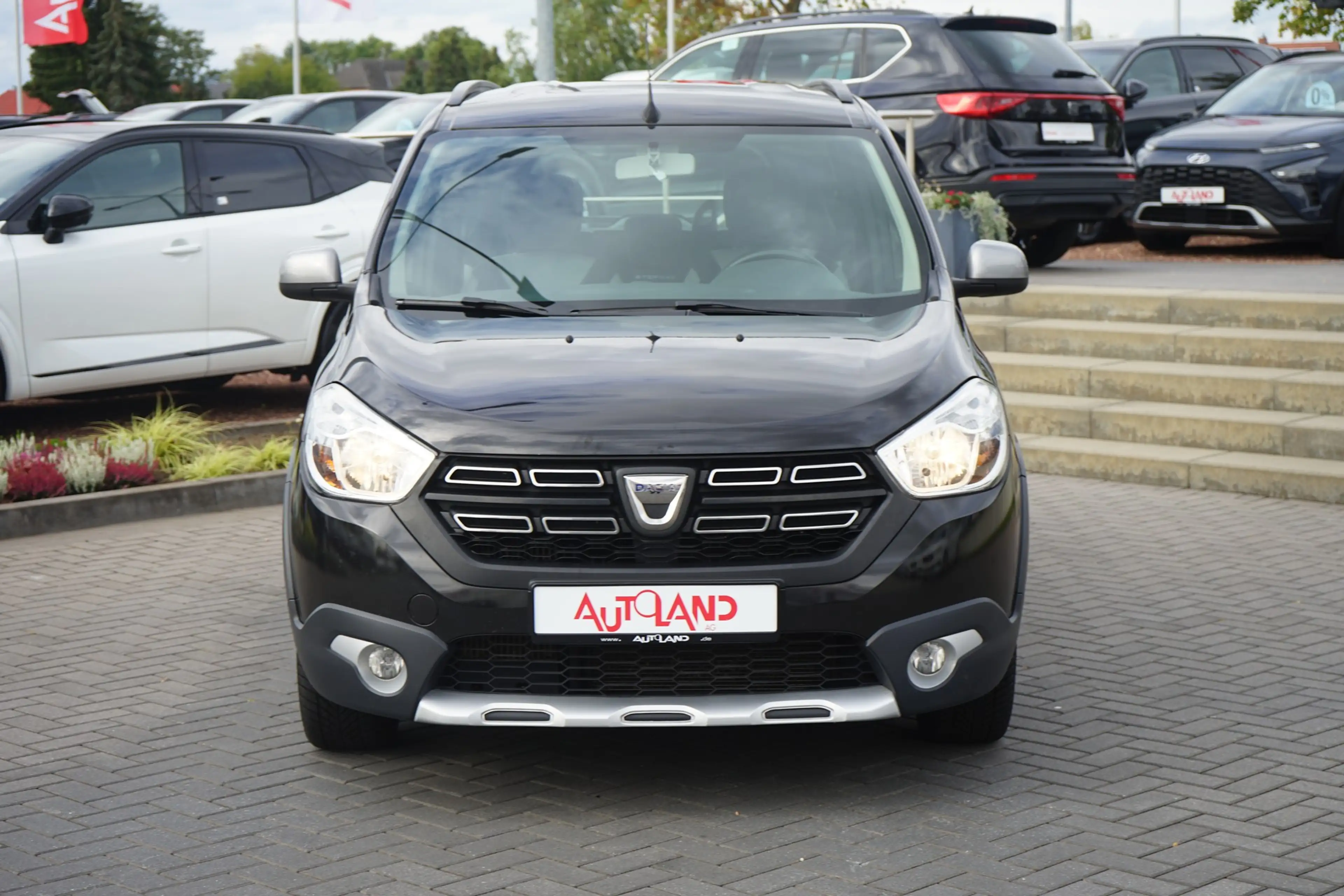 Dacia Lodgy 1.3 TCE Navi Tempomat Sitzheizung Kamera — photo 3