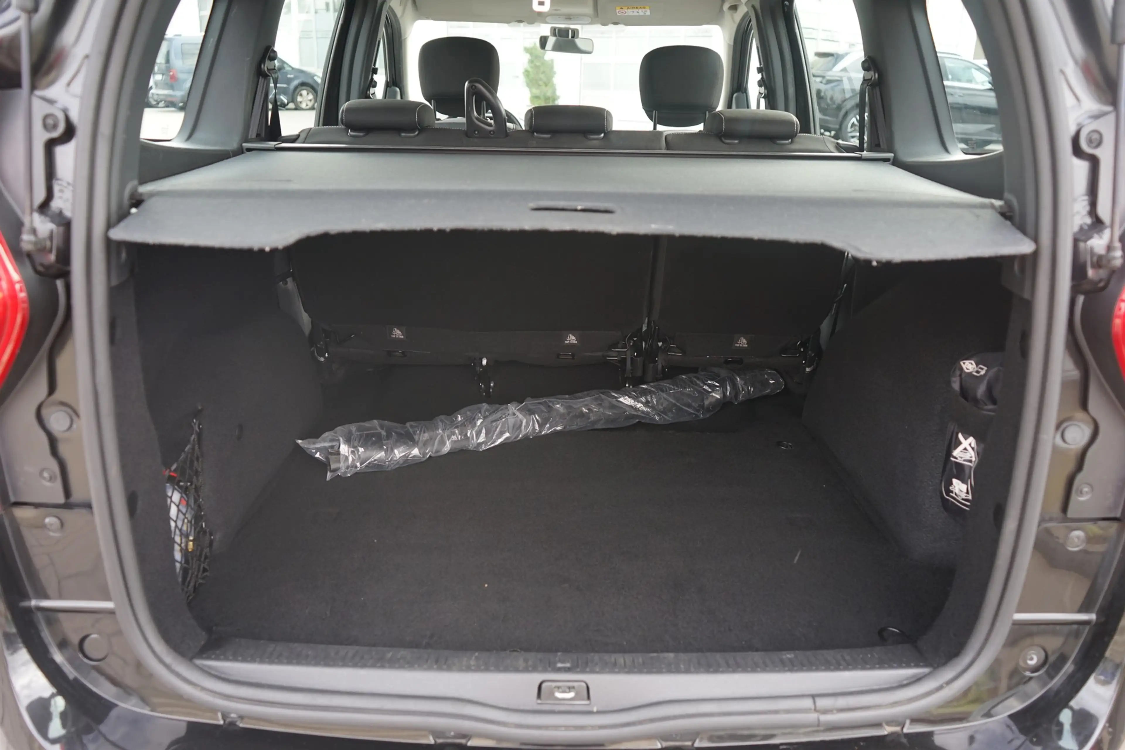 Dacia Lodgy 1.3 TCE Navi Tempomat Sitzheizung Kamera — photo 8