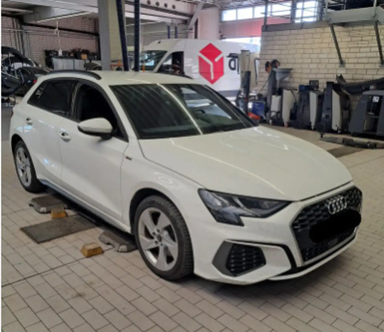 Audi A3 Sportback 40 TFSI e S tronic S line | LED | Weiß - 2