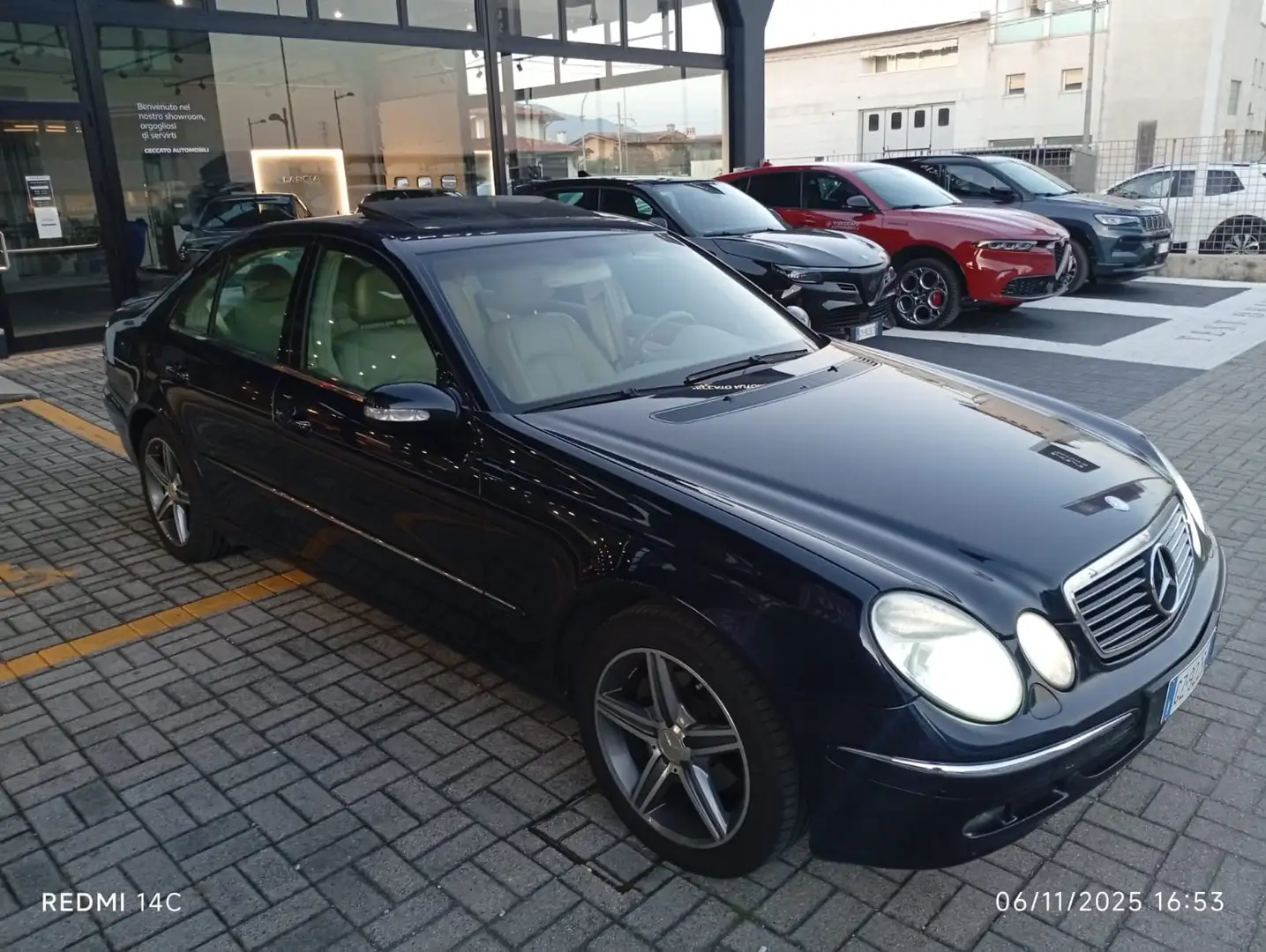 Mercedes-Benz E 200 E 200 Kompressor AMG 163 ps Blau - 1