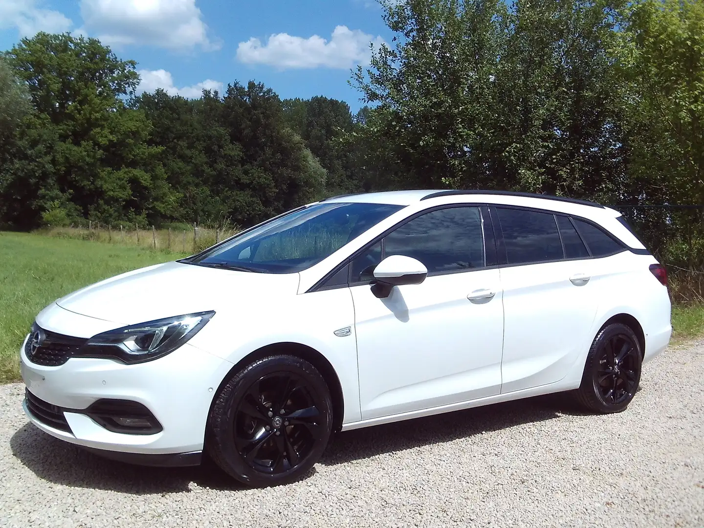 Opel Astra Break Benzine 88dkm Camera 17"Alu Alcantara nw 21 Blanc - 1