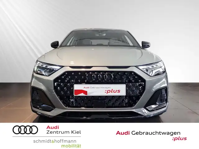 Audi A1 view 2