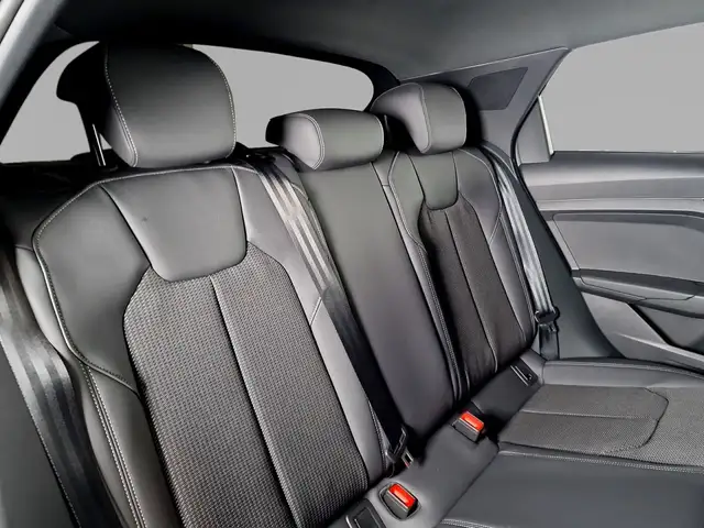 Audi A1 view 8