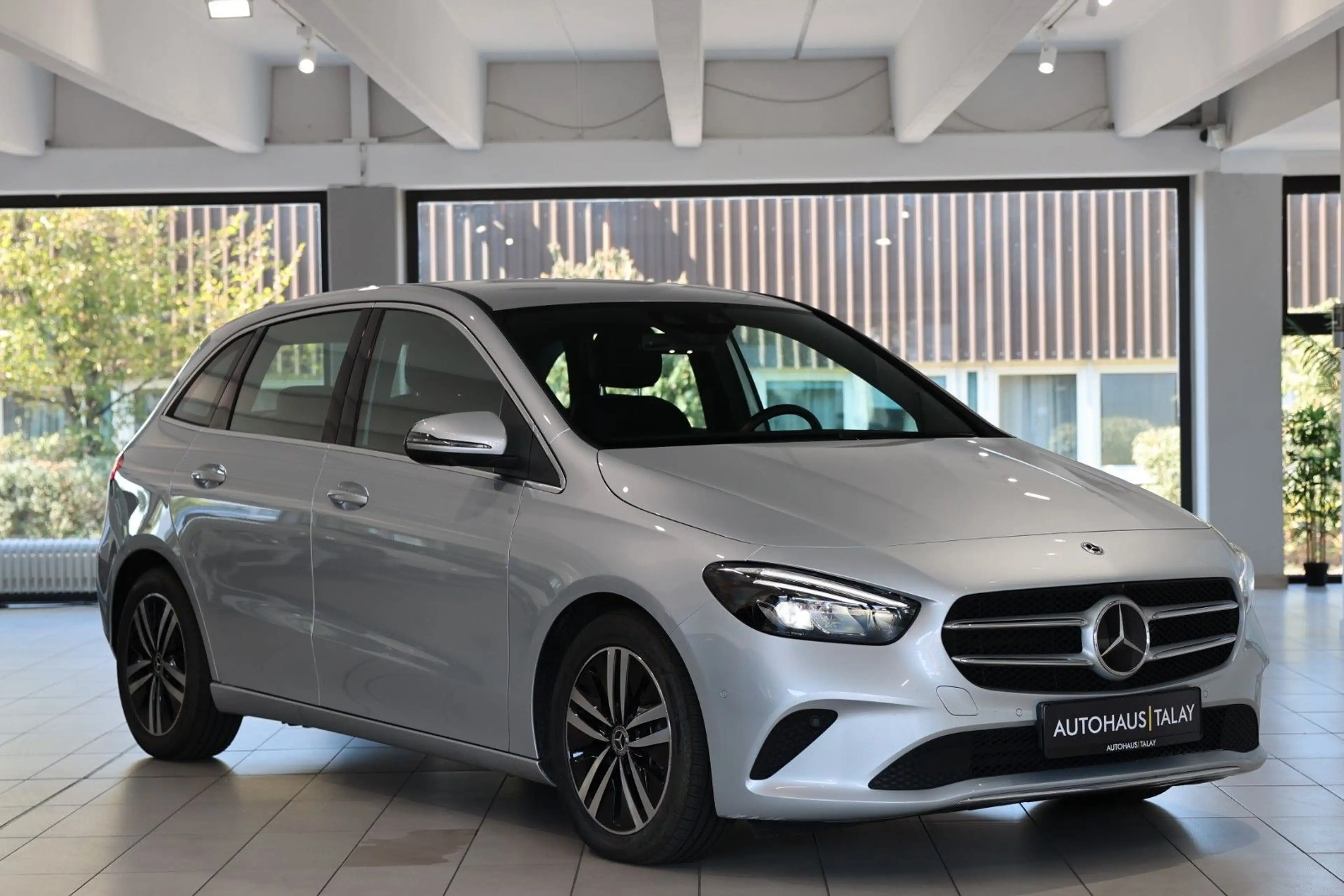 Mercedes-Benz B 220 *Progressive*Komfort*Standhzg* — photo 3