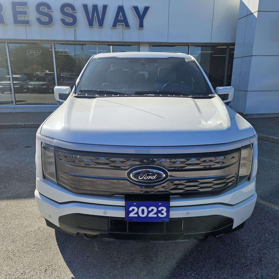 2023 Ford F-150 Lightning PLATINUM! EXTENDED RANGE BATTERY! TOW TECH PACK! — снимка 1