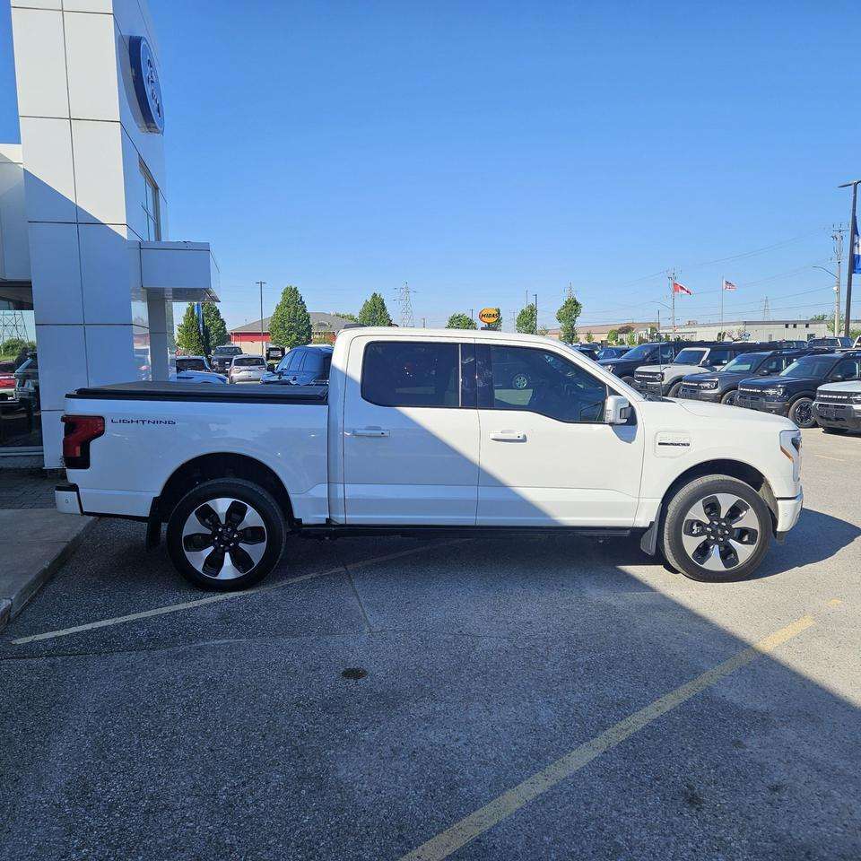 2023 Ford F-150 Lightning PLATINUM! EXTENDED RANGE BATTERY! TOW TECH PACK! — снимка 1