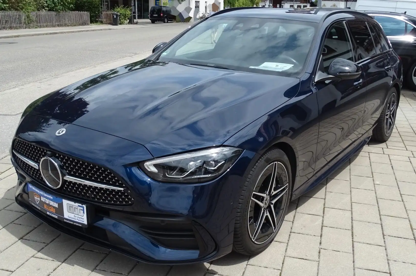 Mercedes-Benz C 220 C -Klasse T-Modell C 220 T d 4Matic AMG Blau - 1