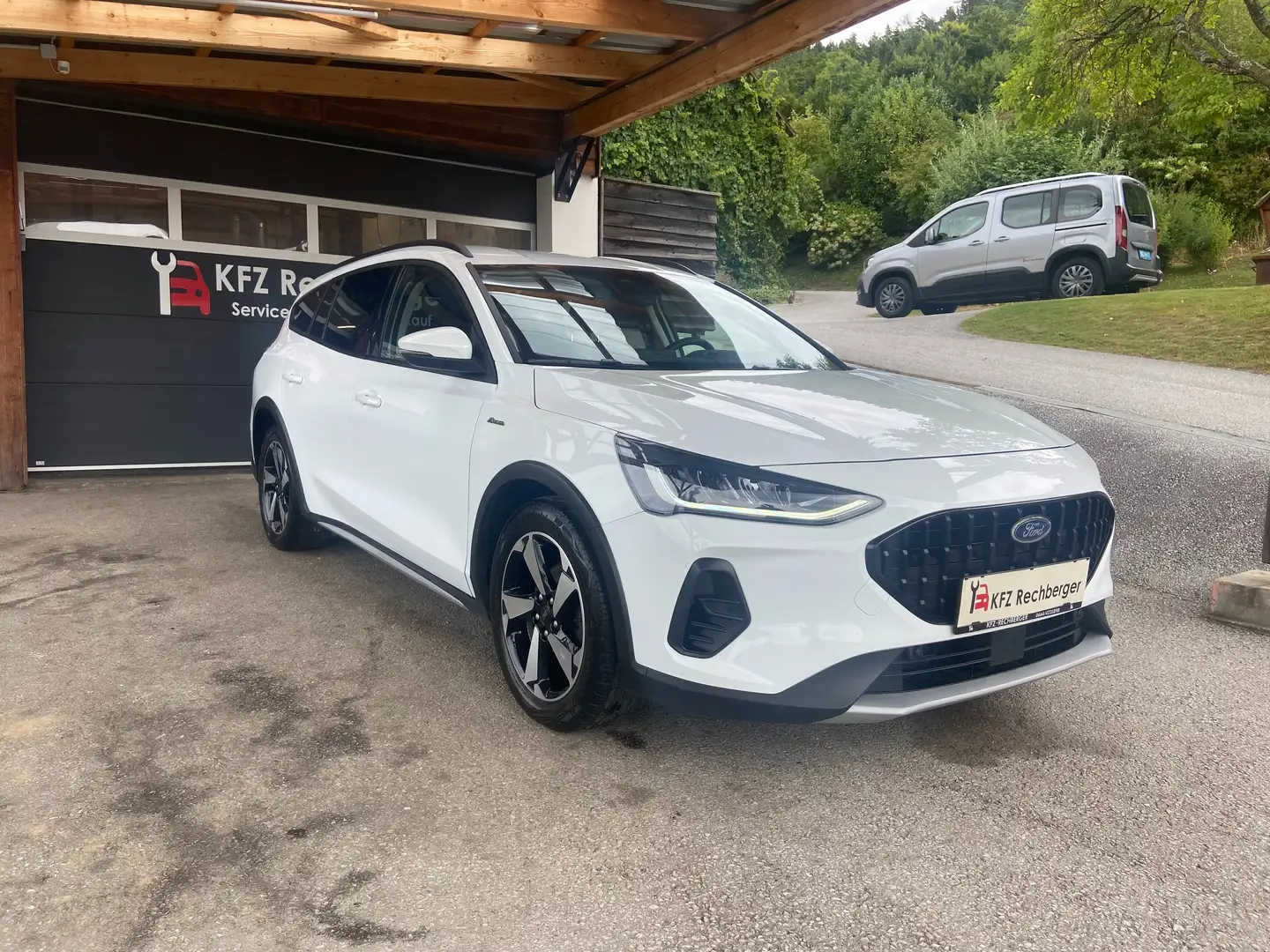 Ford Focus Active LED MULTI SHZ ALU SPORT Blanc - 1
