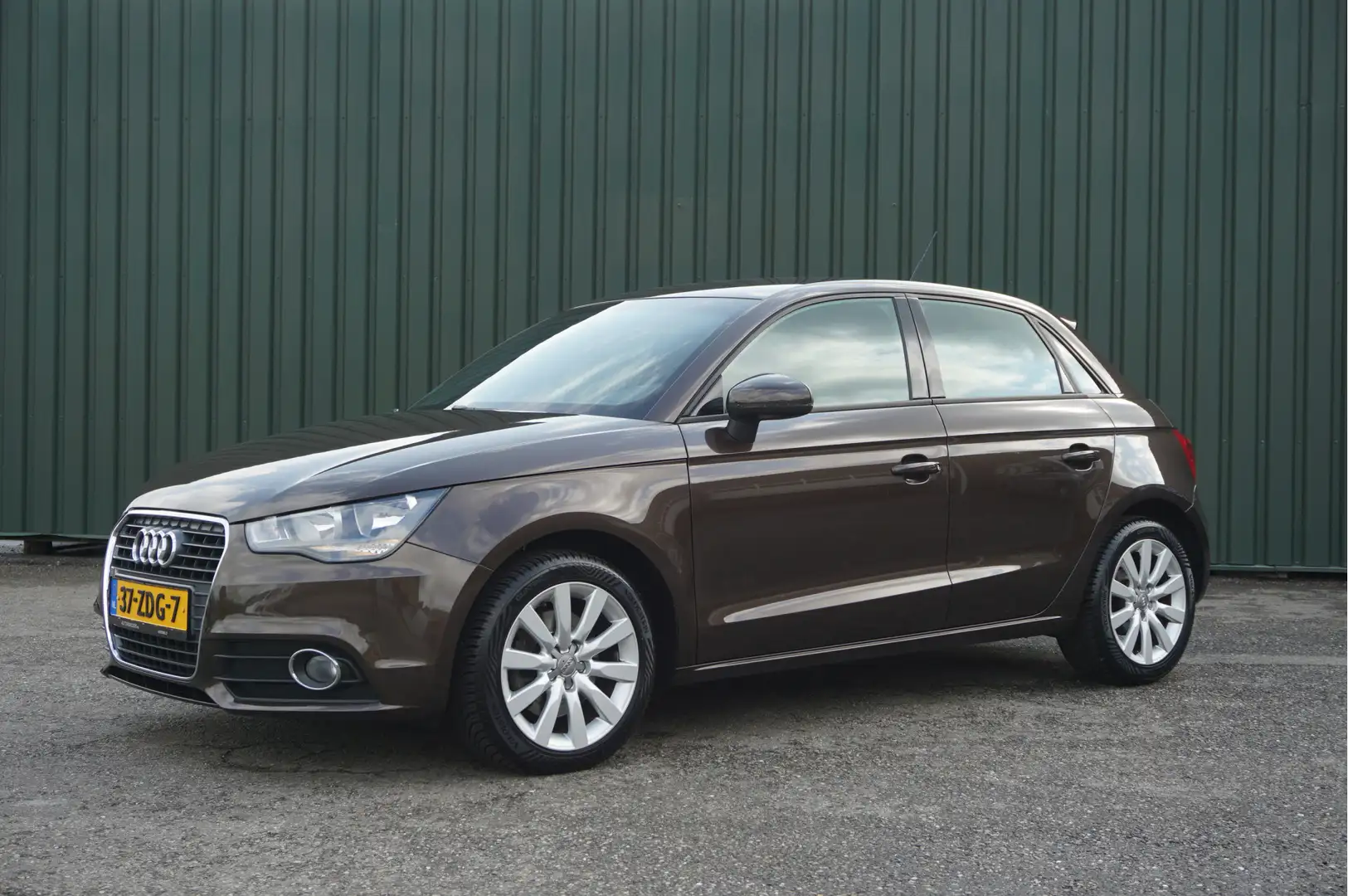 Audi A1 Sportback 1.4TFSI 122pk Ambition Pro Line 5-drs + Marrón - 2