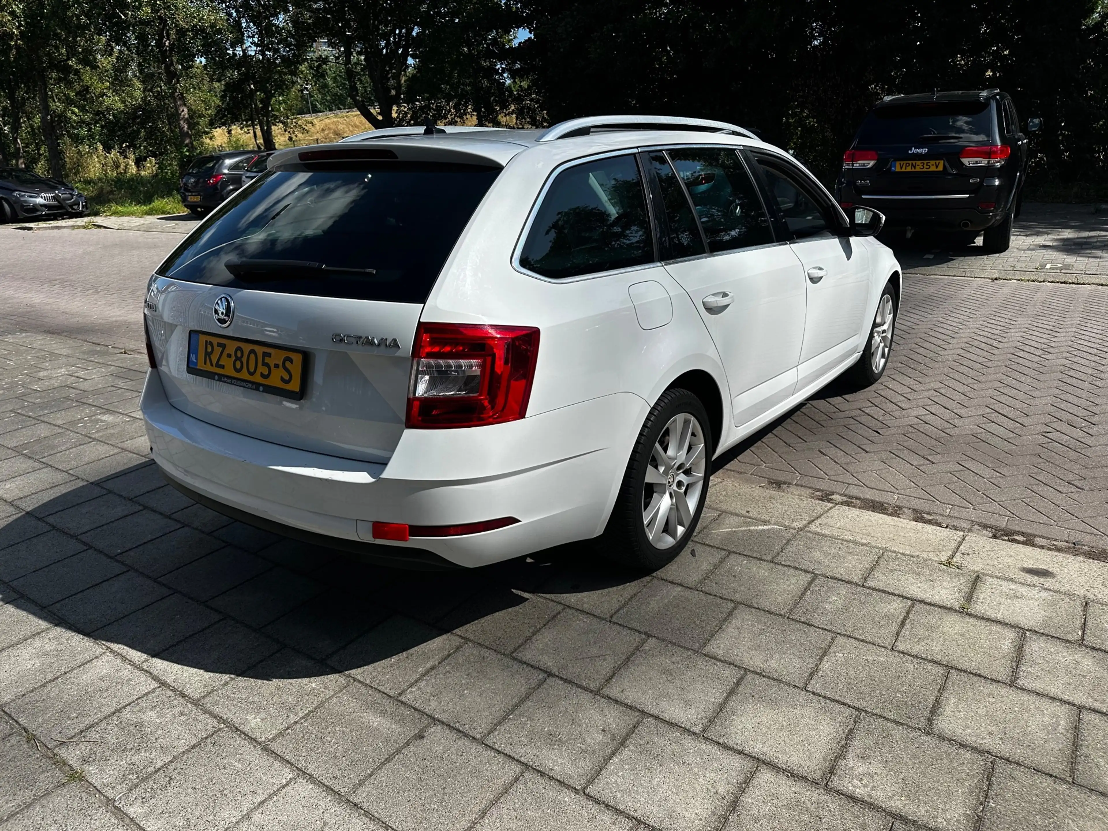 Skoda Octavia Combi 1.6 TDI Greentech Ambition Business — photo 5