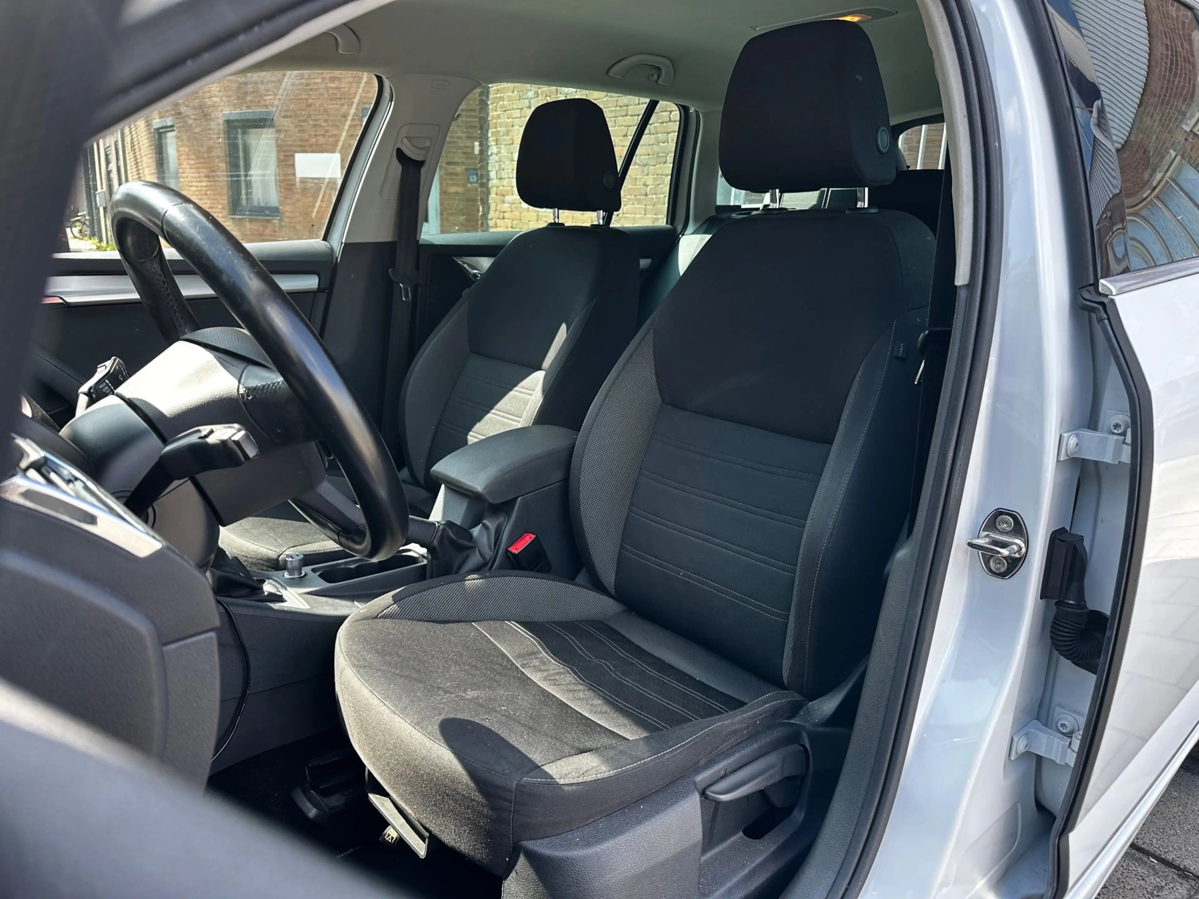Skoda Octavia Combi 1.6 TDI Greentech Ambition Business — photo 9