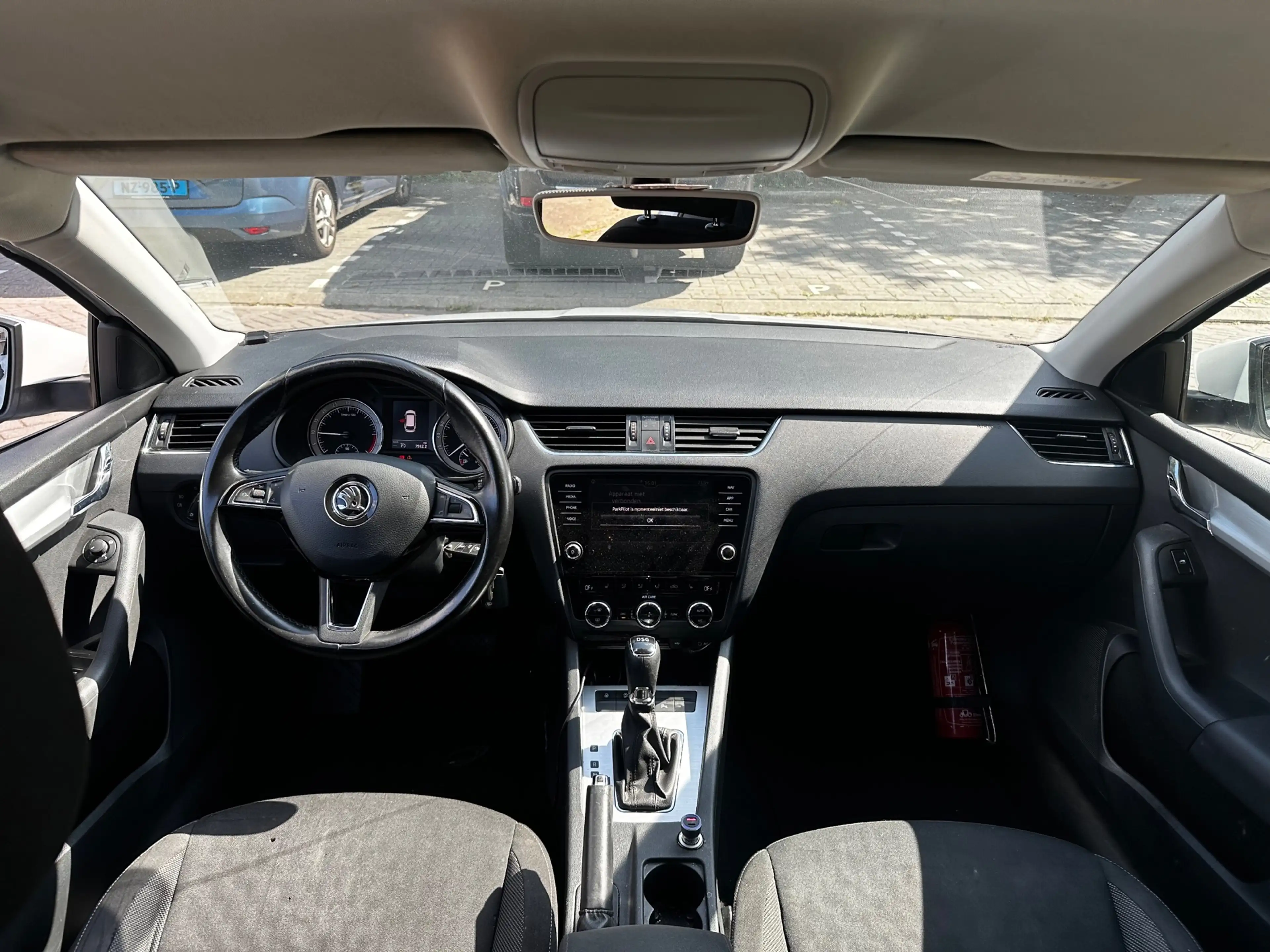 Skoda Octavia Combi 1.6 TDI Greentech Ambition Business — photo 11
