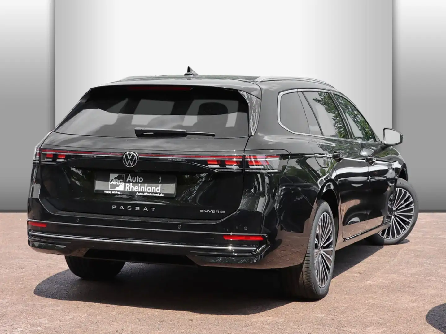 Volkswagen Passat Elegance eHybrid DSG/PANO/AHK/BUSINESSP./IQ.DRIVE Schwarz - 2