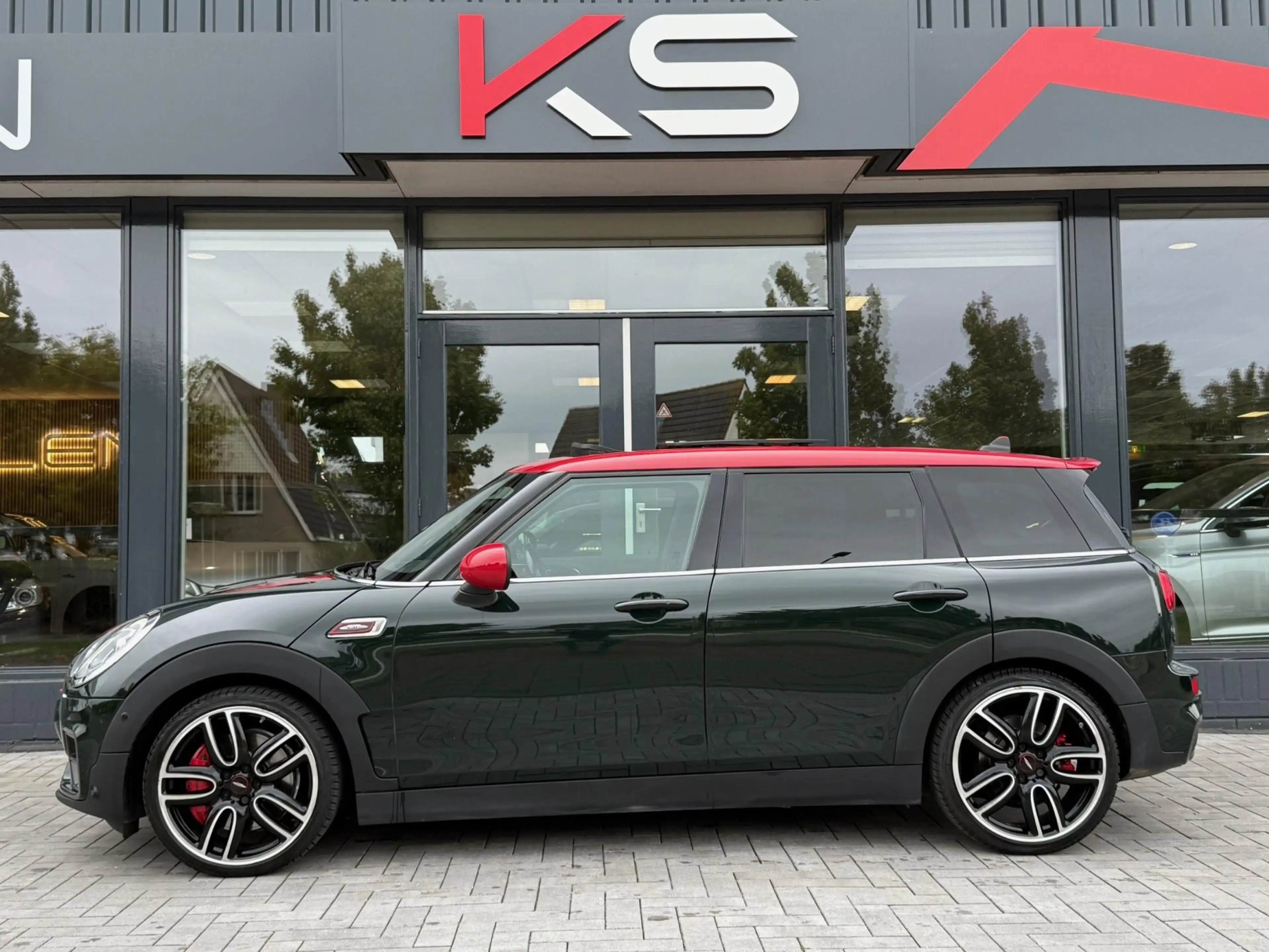 MINI John Cooper Works Clubman Mini 2.0 ALL4 Chili 230pk Pano Camera Alcantara Ha — photo 10