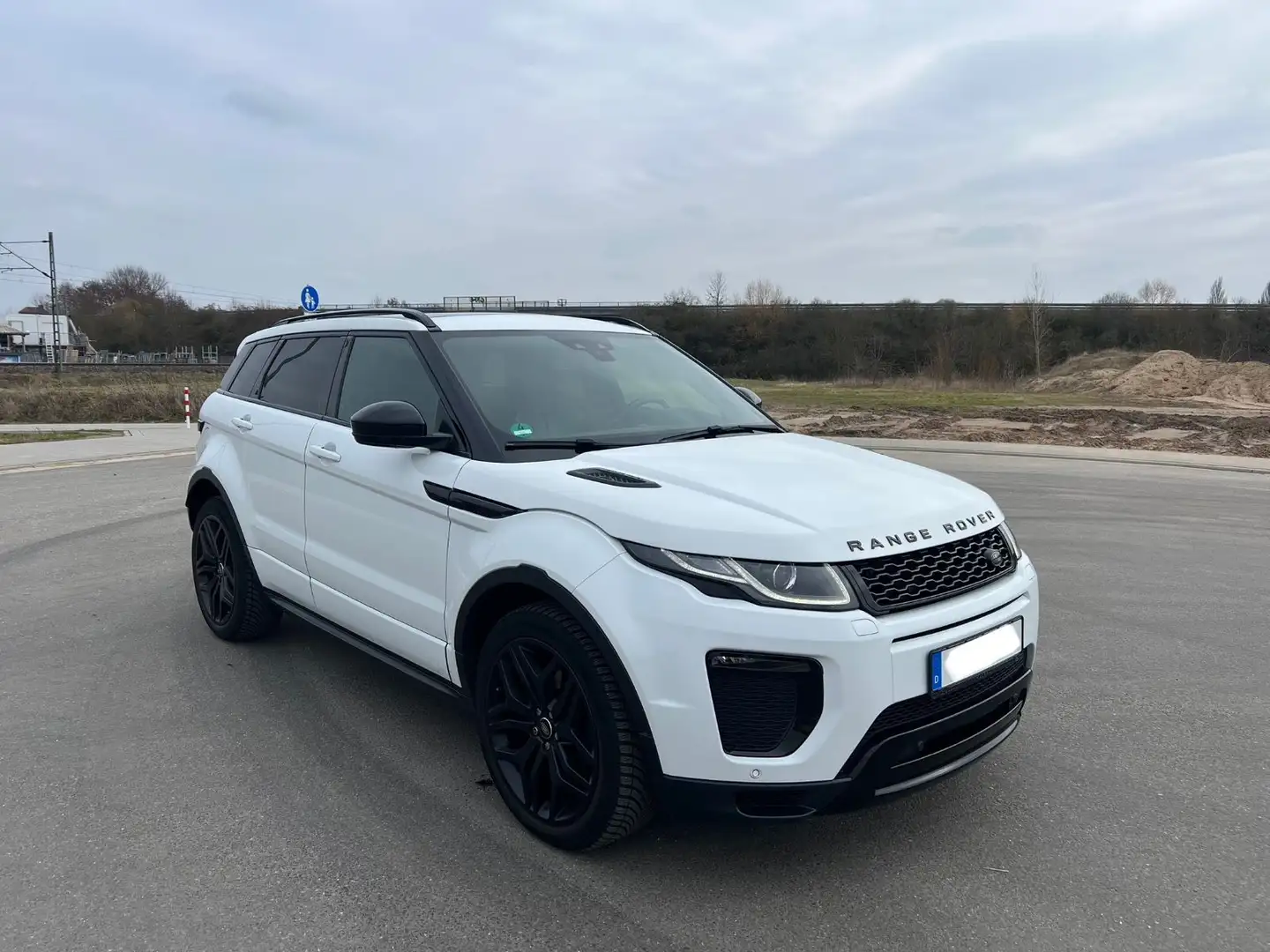 Land Rover Range Rover Evoque HSE Dynamic BLACK DESIGN Weiß - 1