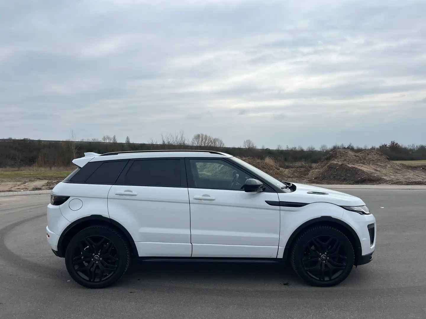 Land Rover Range Rover Evoque HSE Dynamic BLACK DESIGN Weiß - 2