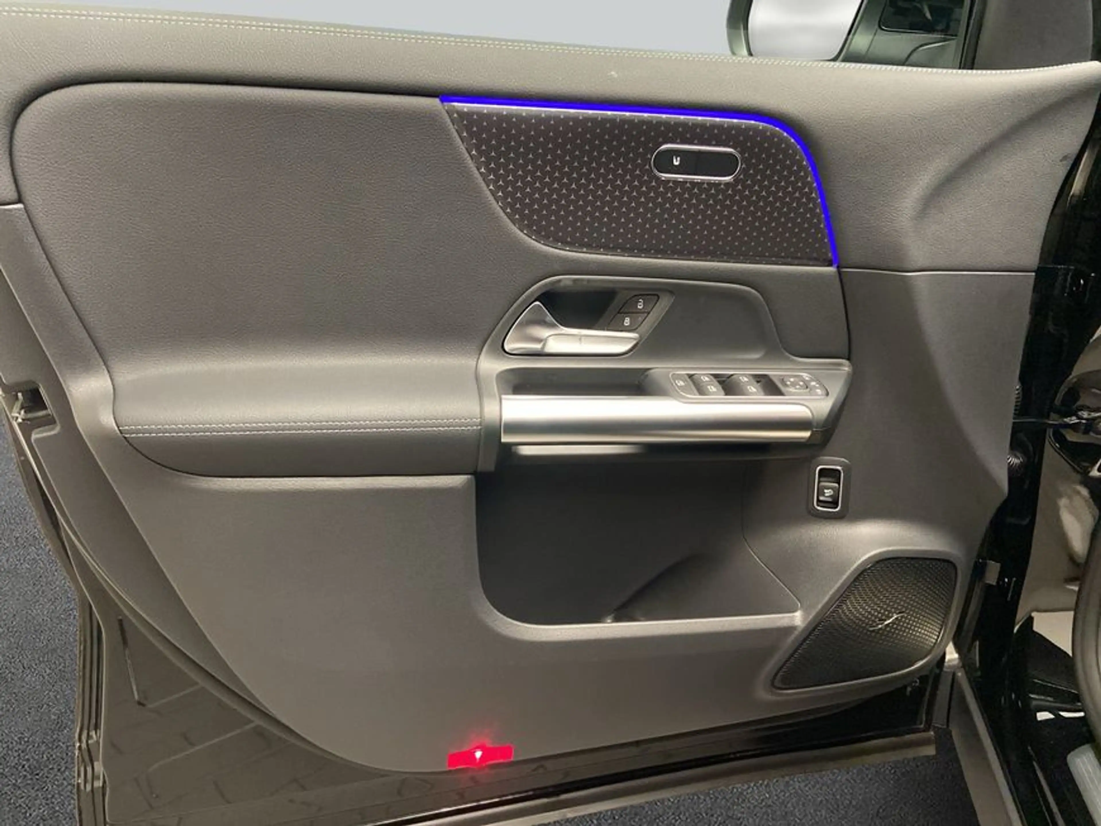 Mercedes-Benz GLA 180 GLA — photo 15